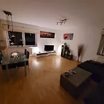 Mit Terrasse Fuer Bis Zu 4 Personen