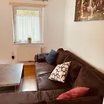 Mit Terrasse Fuer Bis Zu 4 Personen * באלבה