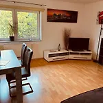 Mit Terrasse Fuer Bis Zu 4 Personen * באלבה