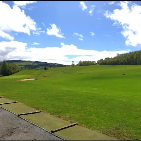 Mit Terrasse Fuer Bis Zu 4 Personen באלבה