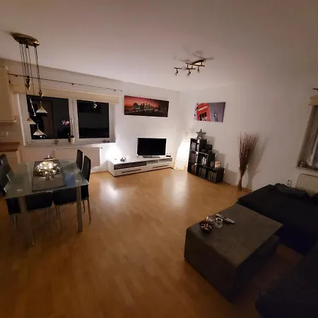 Mit Terrasse Fuer Bis Zu 4 Personen