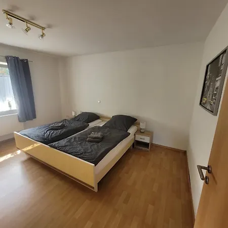 Mit Terrasse Fuer Bis Zu 4 Personen