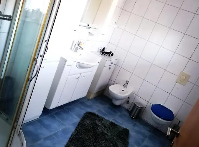 Apartman Mit Terrasse Fuer Bis Zu 4 Personen *